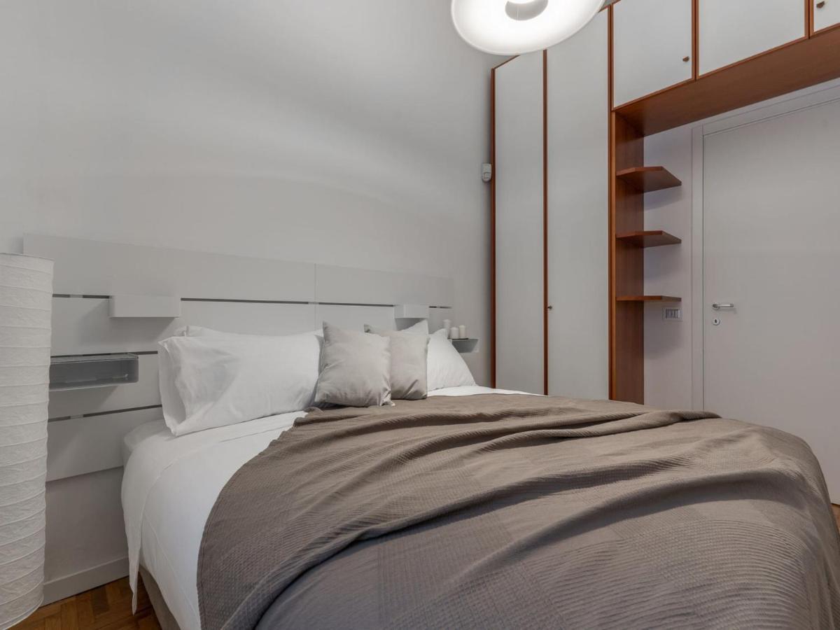 The Best Rent - Spacious Three-Bedroom Apartment In Moscova Mailand Exterior foto